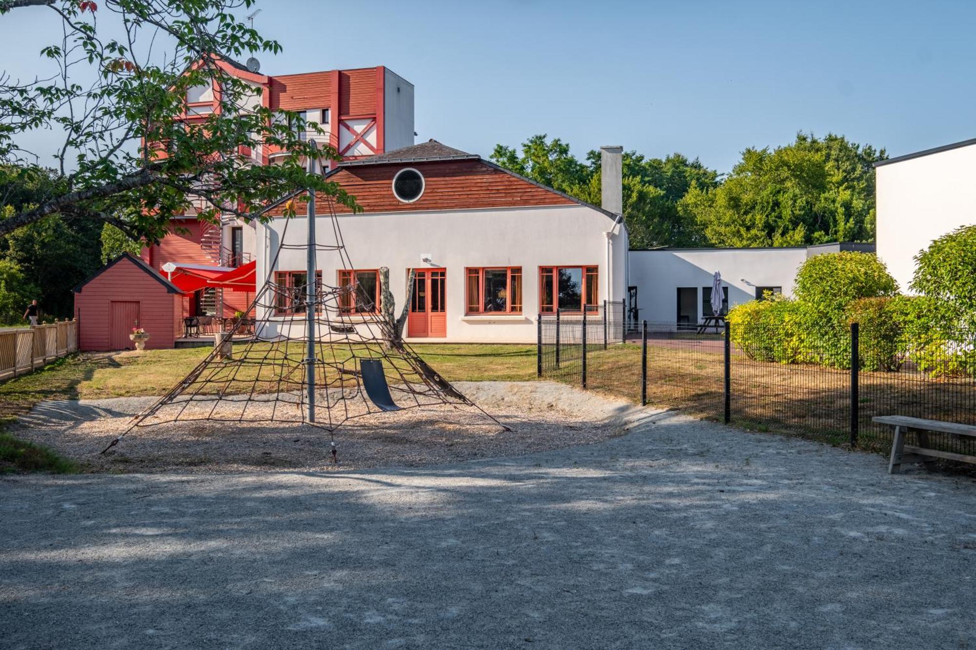 Logis Auberge De La Foret Le Gavre ภายนอก รูปภาพ