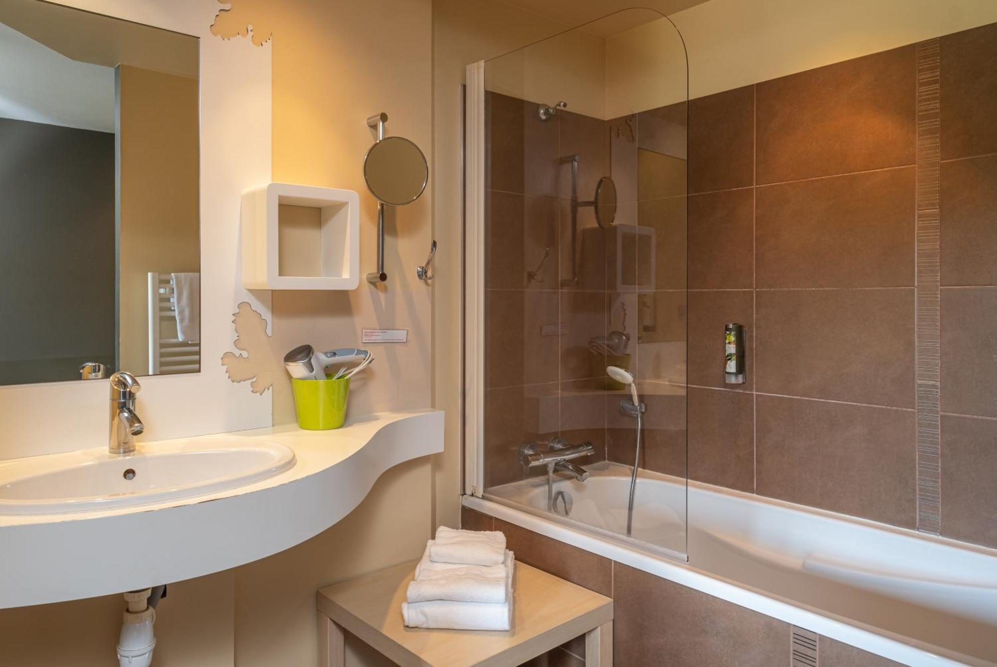 Logis Auberge De La Foret Le Gavre ห้อง รูปภาพ